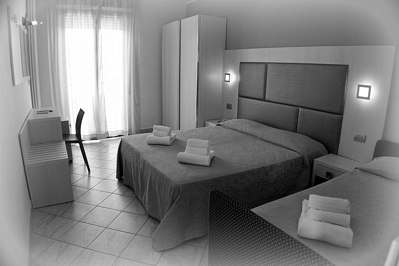 Hotel Adria Bellaria-Igea Marina Pokój zdjęcie